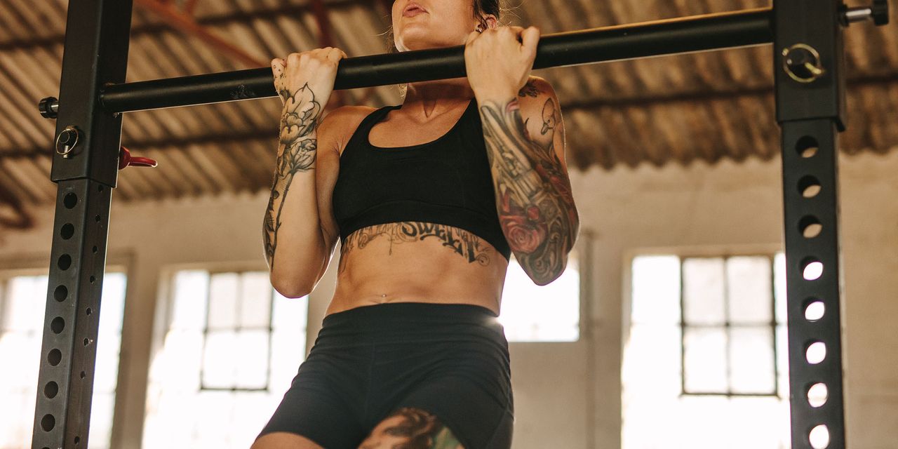 is-it-ever-okay-to-hit-on-someone-at-the-gym?