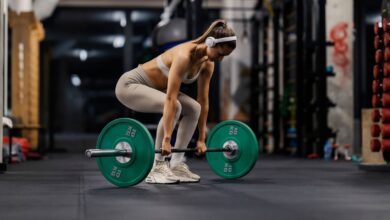 what’s-better-for-your-butt:-squats-or-deadlifts?