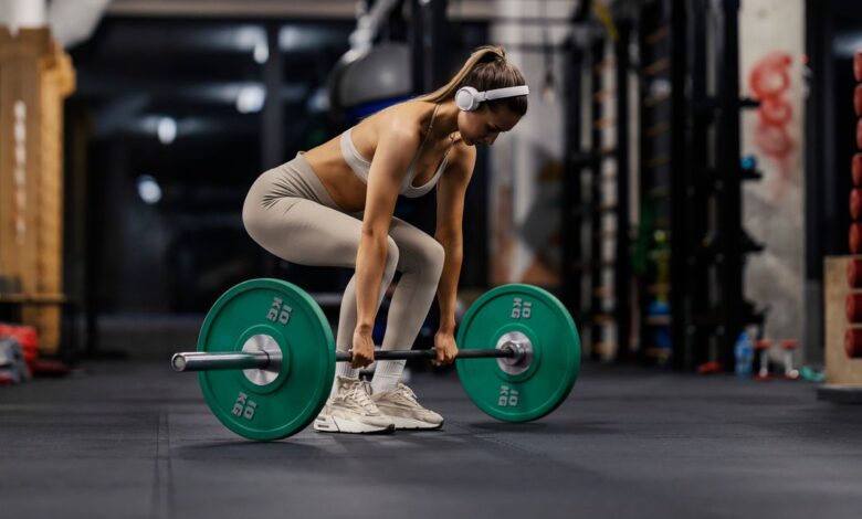 what’s-better-for-your-butt:-squats-or-deadlifts?